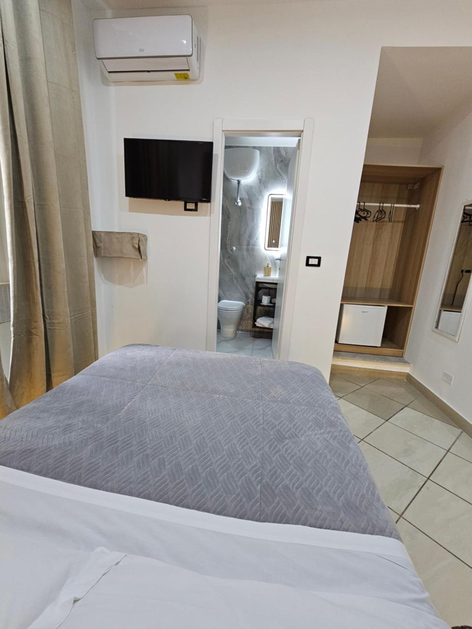 B&B Napoli Centrale Room&Jacuzzi Eksteriør bilde